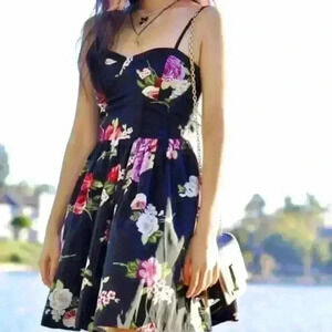 Band of Gypsies Black Floral Mini Dress with Pockets Size XS